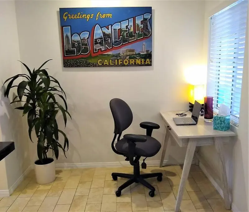 3 Bedroom + Near Venice Beach + Redecorated + Nice Backyard With Bbq 洛杉矶