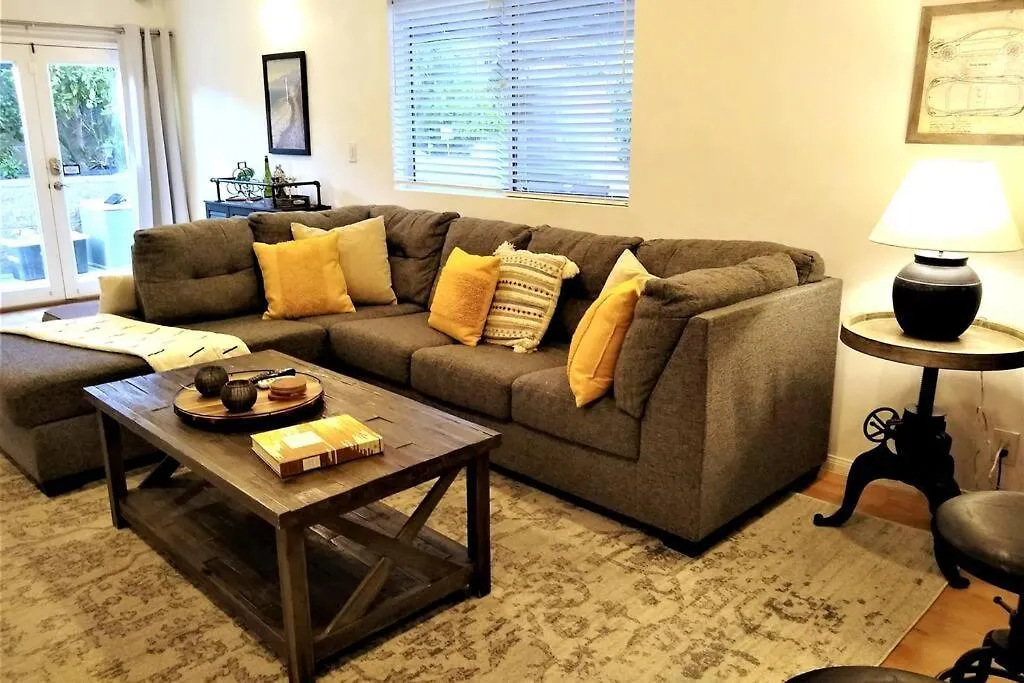 3 Bedroom + Near Venice Beach + Redecorated + Nice Backyard With Bbq 洛杉矶 美国