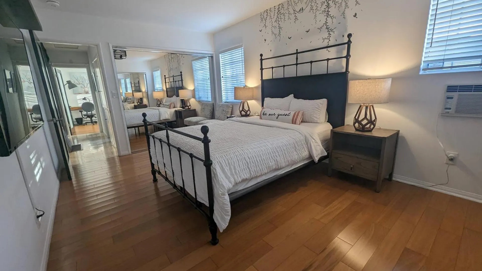 3 Bedroom + Near Venice Beach + Redecorated + Nice Backyard With Bbq 洛杉矶 美国